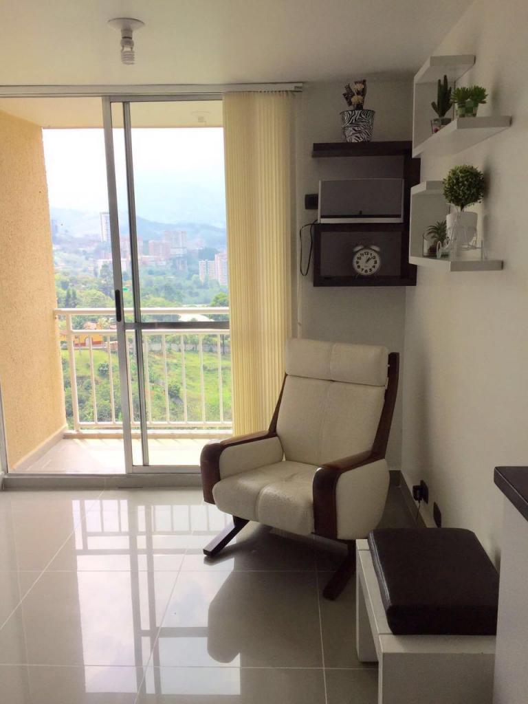 HERMOSO Y BARATO APARTAMENTO EN ALTO DE LAS FLORES, . COD 0326