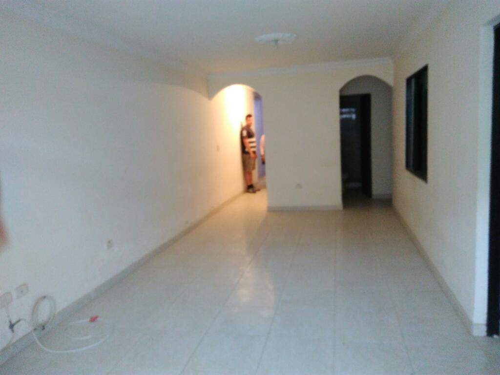 Vendo Casa de Dos Rentables Apartamentos Norte Calamary Exelente Ubicaciin Valorizacion