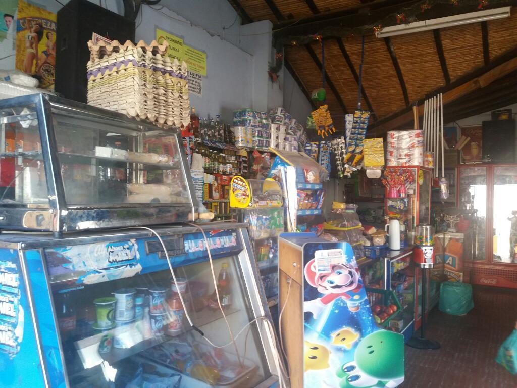 Excelente Tienda Esquinera