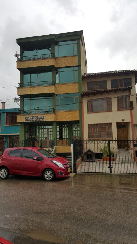 EDIFICIO DE APARTAMENTOS Y LOCAL EN VILLAPINZON  SE RECIBE PERMUTA DE MENOR VALOR. COD: VLLCUNED1300