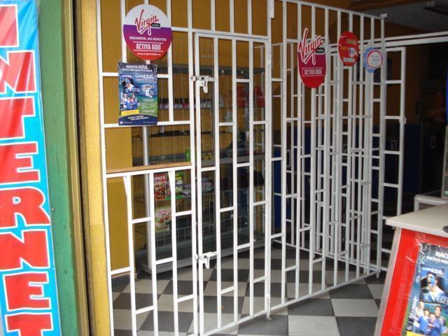 OFREZCO LOCAL EN CAFÉ INTERNET PARA SOCIEDAD O ARRIENDO