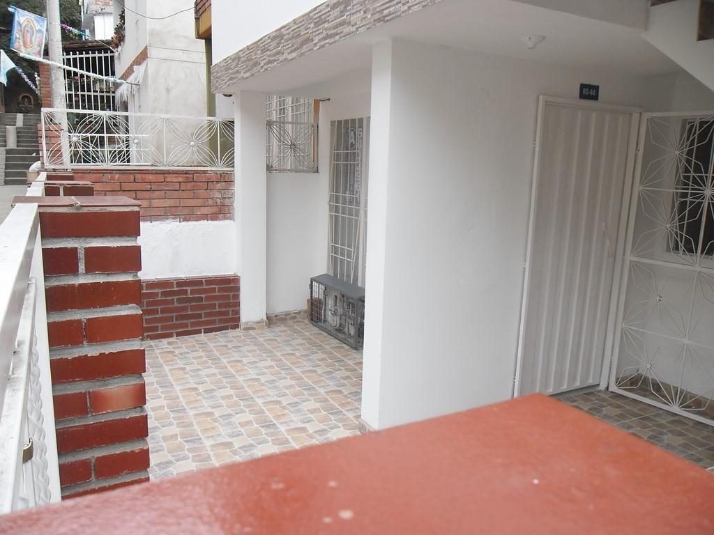 COD 2589 ARRIENDO CASA