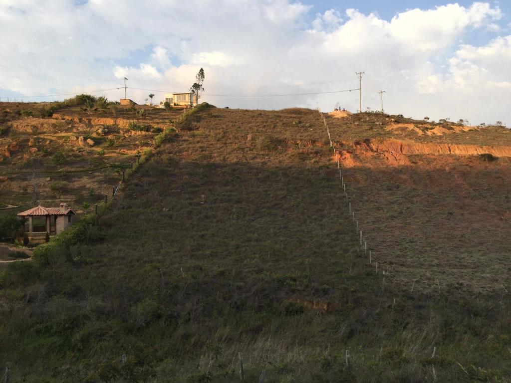 vendo lote en mesa de los santos,  metro cuadrado