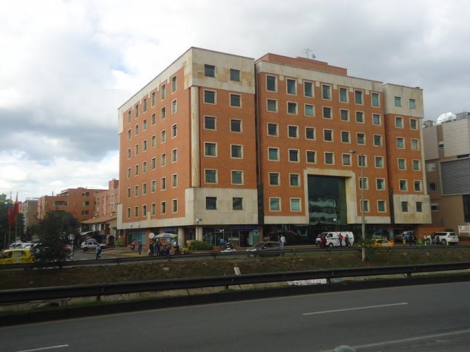 ARRIENDO DE CONSULTORIOS EN SANTA BARBARA ORIENTAL NORTE BOGOTA 12711888