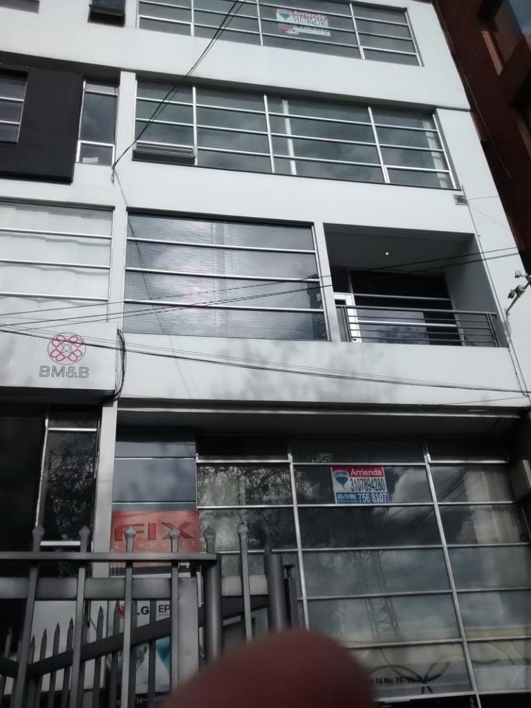 Cod. ABBRE1733 Oficina En Arriendo En Bogota Chico El Lago