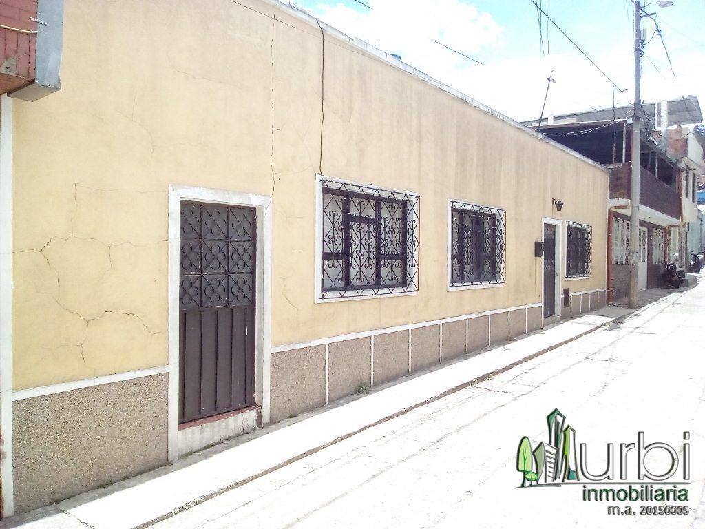 EN VENTA ESPECTACULAR CASA LOTE SECTOR SUBA CENTRO