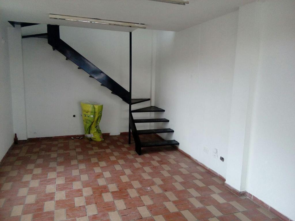 LOCAL EN ARRIENDO C.CIAL PLAZA LUNA A151