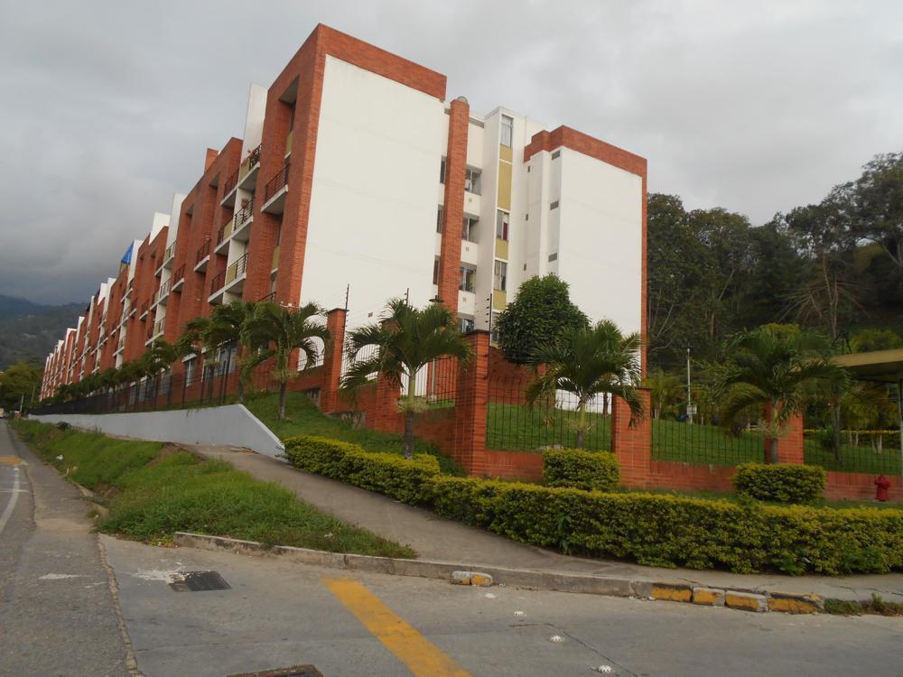 ARRIENDO APARTAMENTO EN EL CARMEN