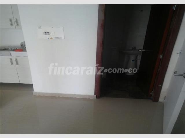 Oficina en arriendo en avenida paralela 2402087