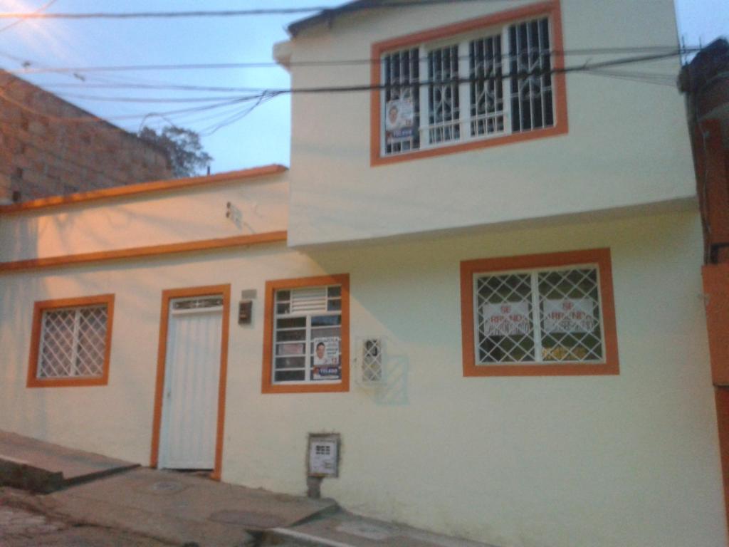 ARRIENDO APARTAESTUDIO A 10 MINUTOS DEL CENTRO DE IBAGUE