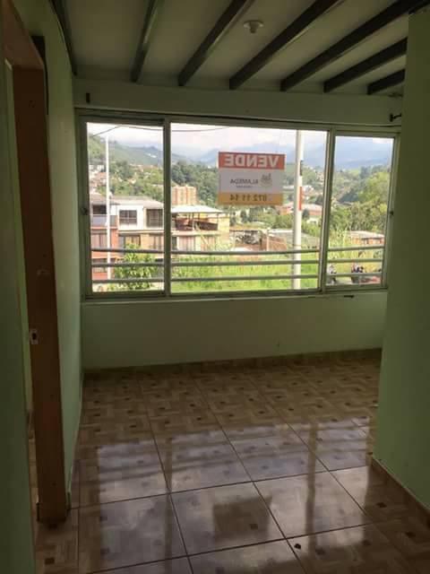SE ARRIENDA APARTAMENTO