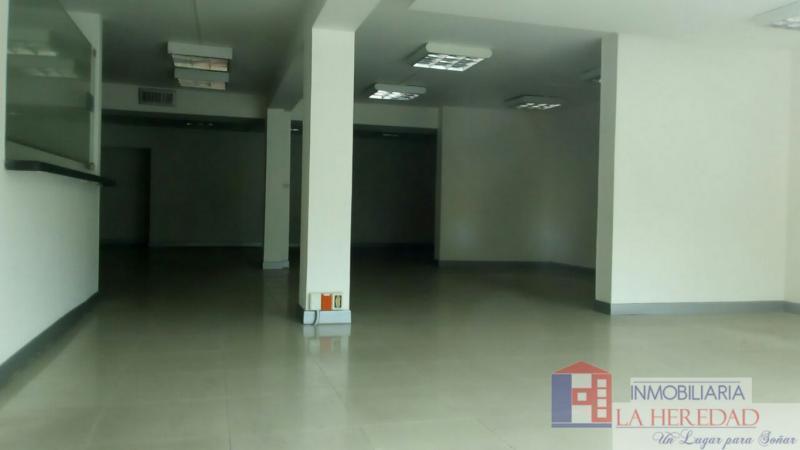 Cod. AB1845835 Local En Arriendo En Medellin Laureles