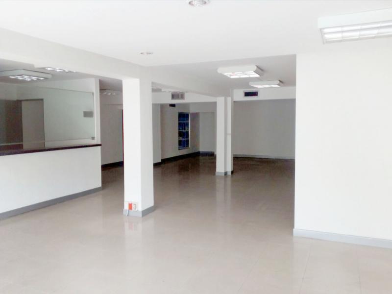 Cod. ABAYH2258 Local En Arriendo En Medellin Laureles