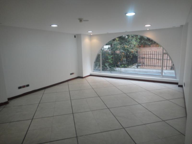 Cod. ABMIL2098 Oficina En Arriendo En Bogota La Cabrera