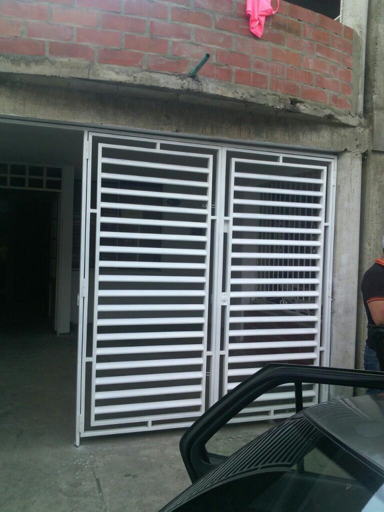 Alquilo Garaje para Parquear en Ciudad Del Campo