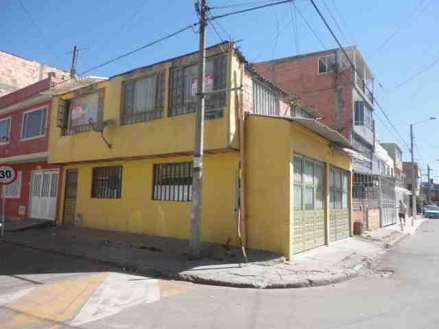 Se vende CASA en KENNEDY CENTRAL Cod. 2667203