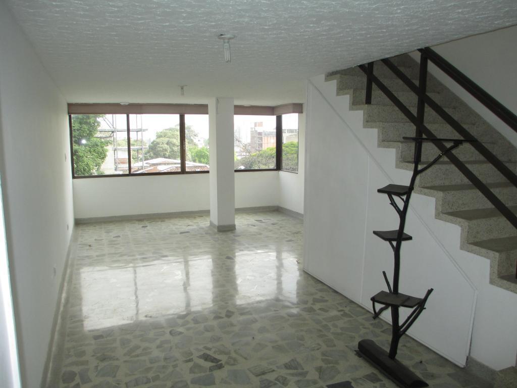 ARRIENDO APARTAMENTO EN BARRIO VERSALLES