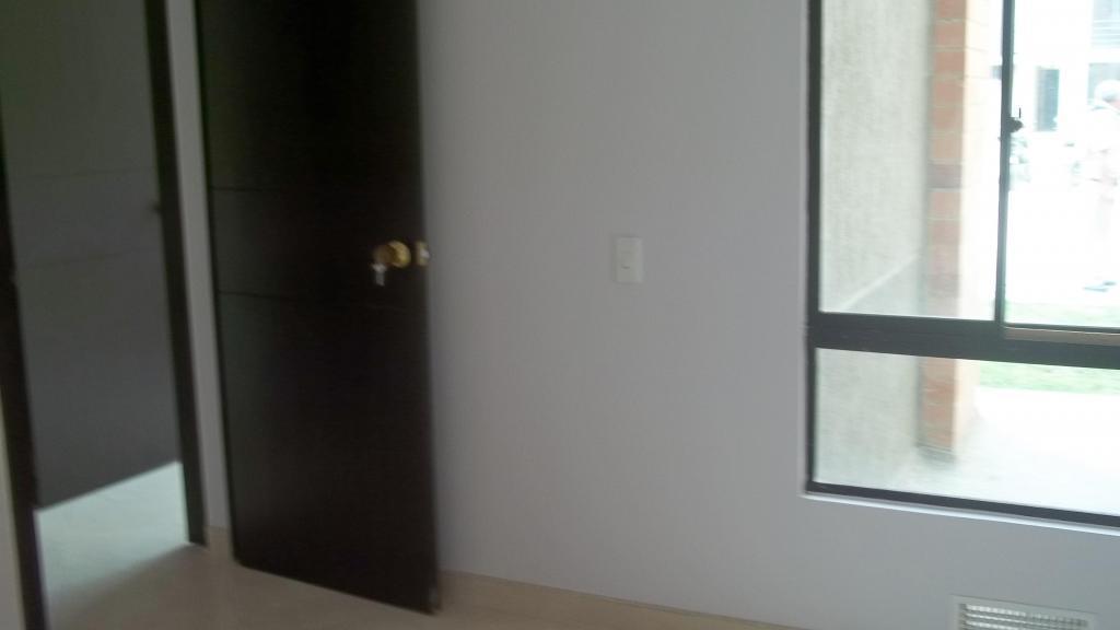 ARRIENDO APTO ESTRENAR 1ER PISO CONJUNTO CERRADO ZONA NUEVA