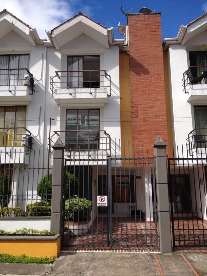 Arriendo/Venta DE CASAS EN MONTECARLO SUR  73635