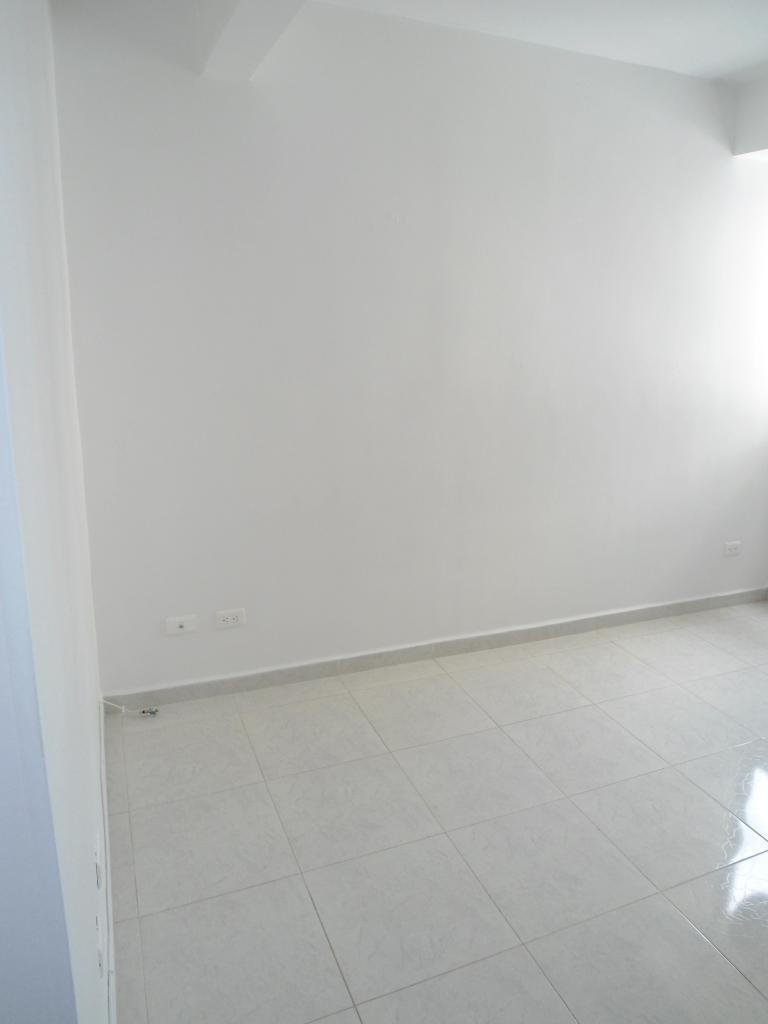 ARRIENDO APARTAESTUDIO SAN FRANCISCO