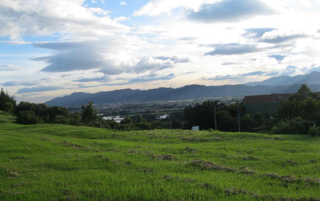 VENTA LOTE CONDOMINIO SINDAMANOY CHIA wasi_210374 gihabitat