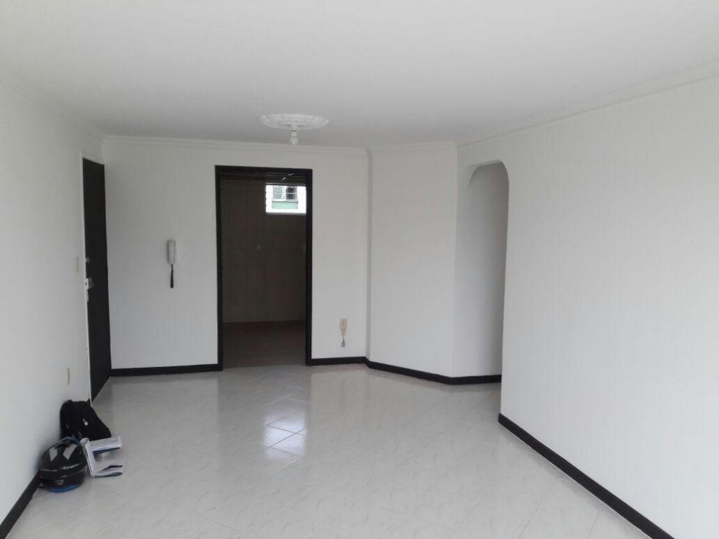 ARRIENDO APARTAMENTO EN CAÑAVERAL V ETAPA