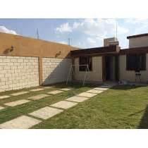 CASA EN VENTA EN CIUDAD CAMELOT