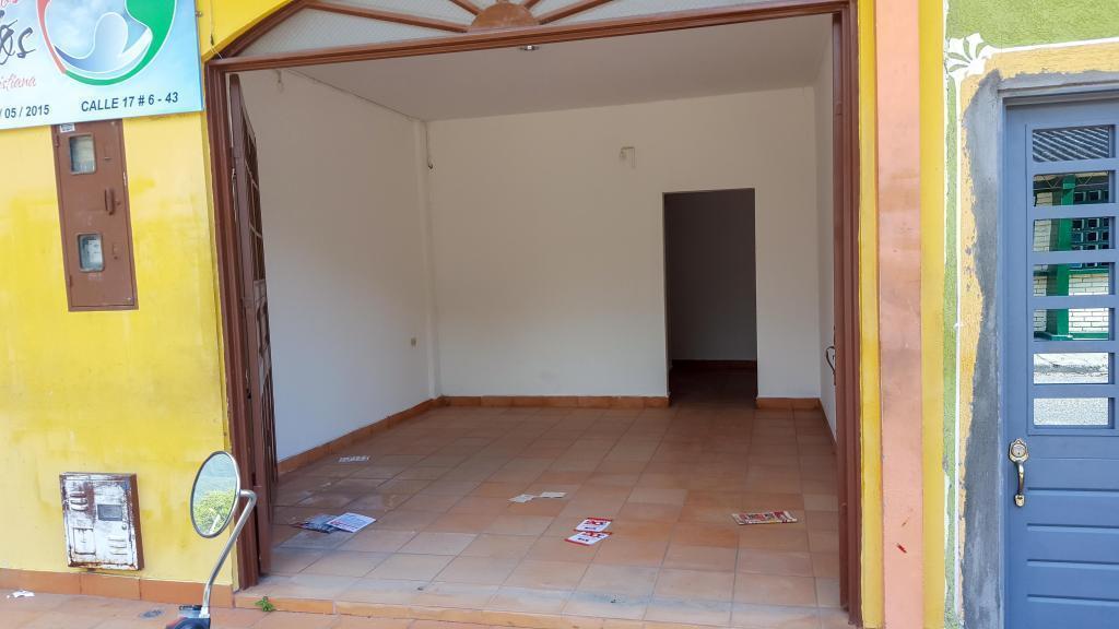 Se arrienda local Comercial en