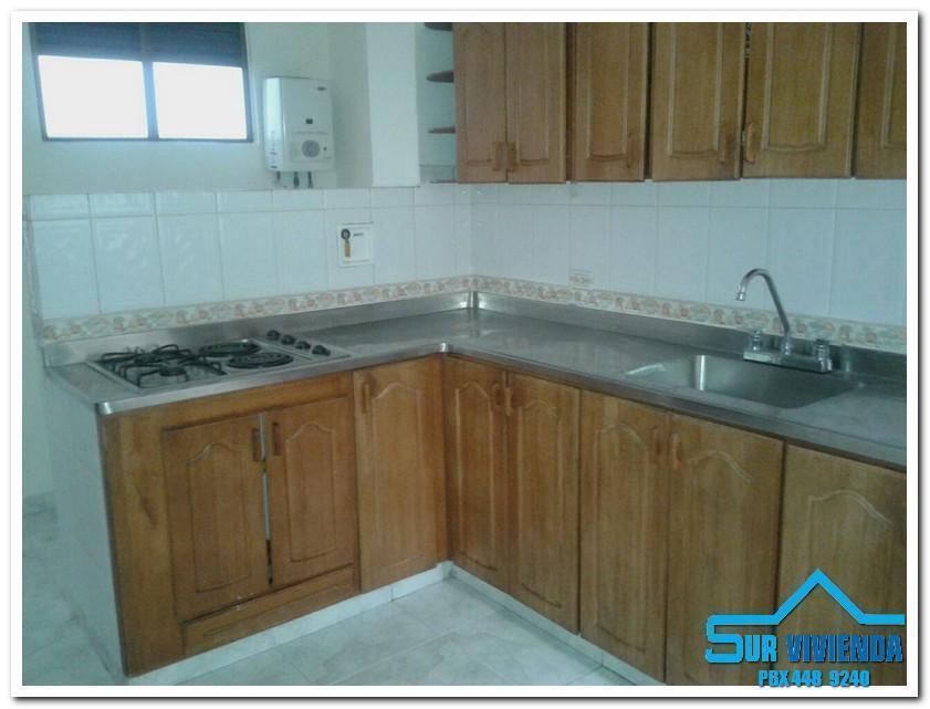 SE ARRIENDA APARTAMENTO EN