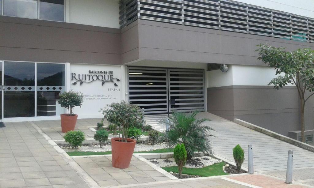 ARRIENDO ESPECTACULAR APARTAMENTO en CONJUNTO RESIDENCIAL BALCONES DE RUITOQUE  $ 1.050.000