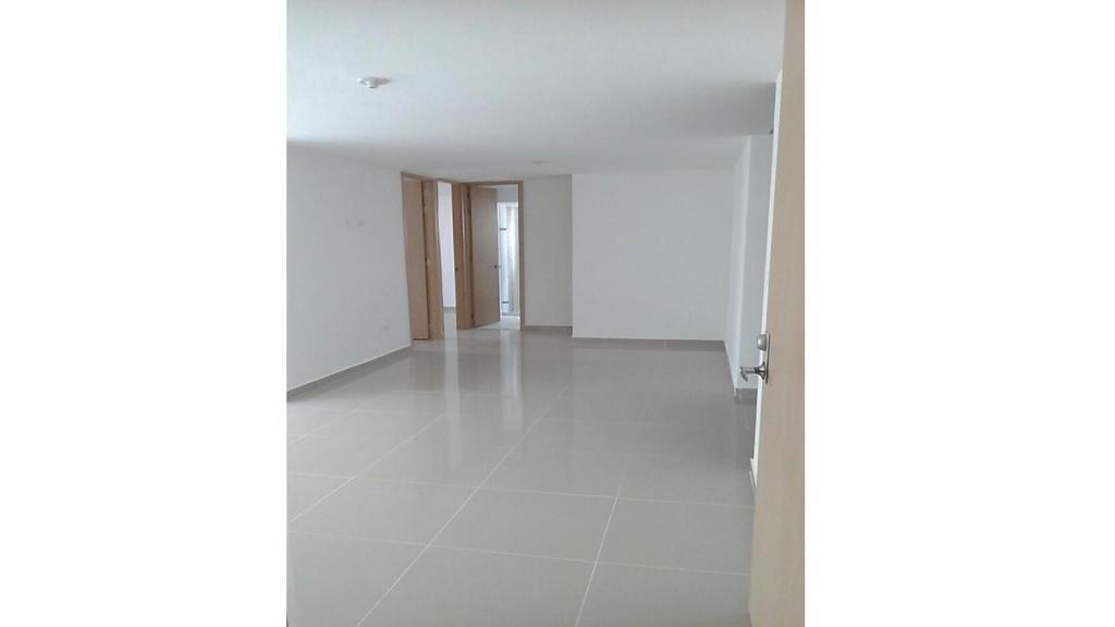 Arriendo hermoso apartamento de 150 mtrs en excelente estado