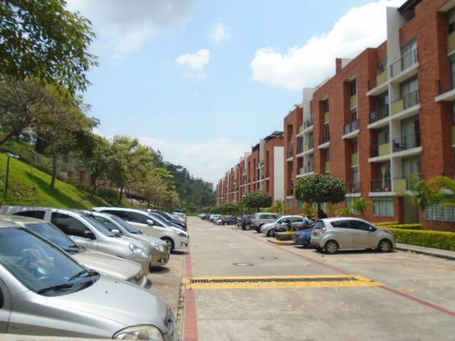 ARRIENDO APARTAMENTO VIA AL CARMEN