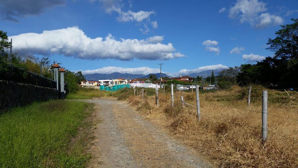 VENDO O PERMUTO LOTE DETRAS DE LOS NUEVOS CONJUNTOS EN ANTIGUA