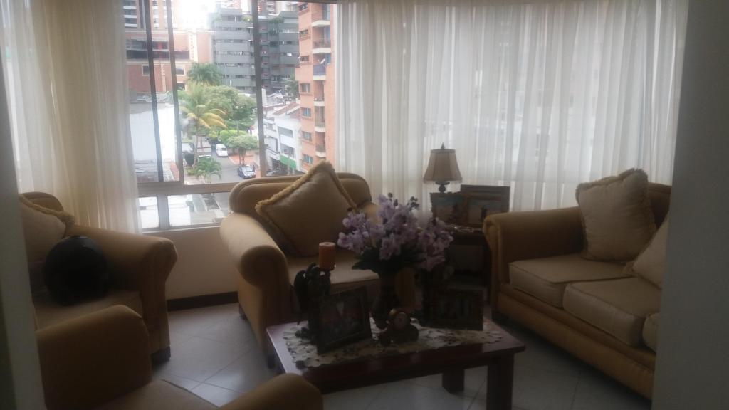 APARTAMENTO EN ARRIENDO