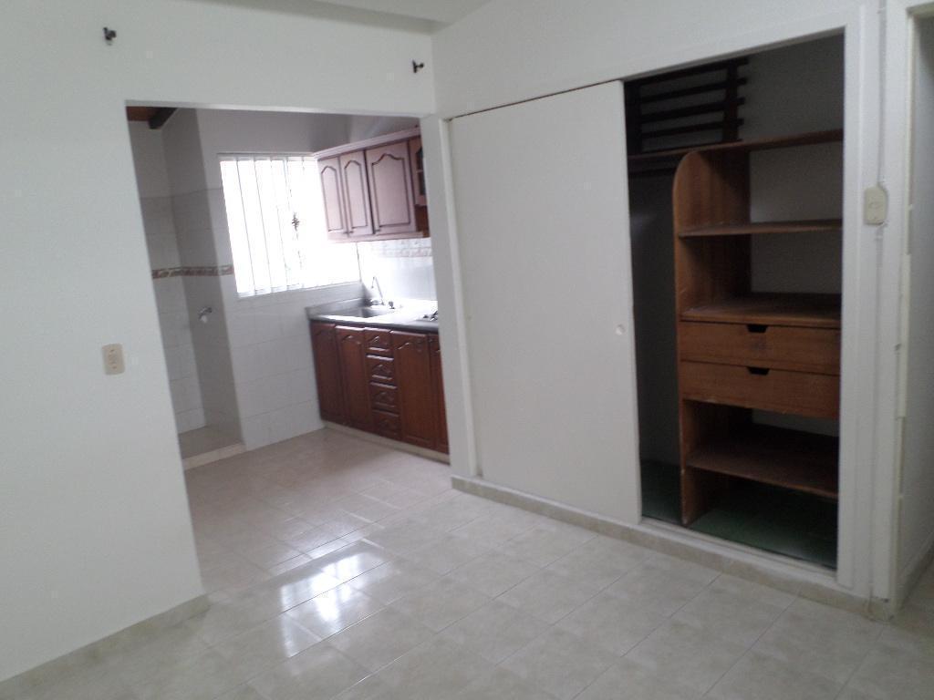 ARRIENDO APARTAESTUDIO CABECERA