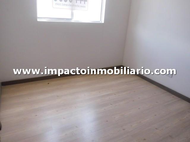 EN ALQUILER APARTAMENTO EN COLORES COD. 10473 ds