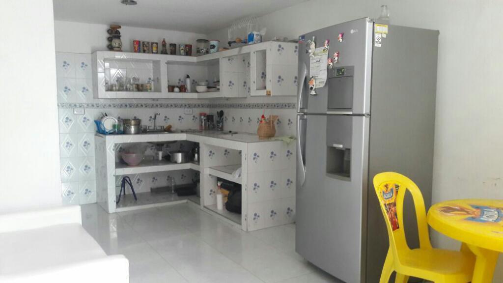 Se Arrienda Habitación para Solo Mujeres