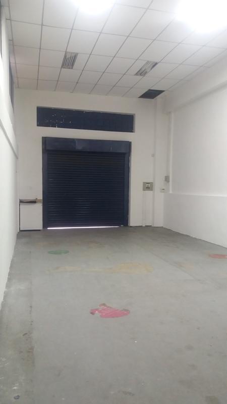 ARRIENDO BODEGA 900 MTS