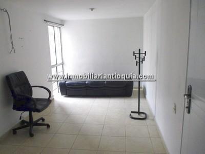 APARTAMENTO EN EL CENTRO COD 660 A