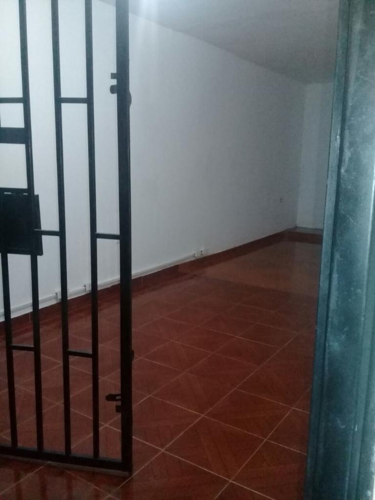 Arriendo Local Amplio