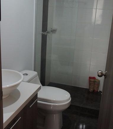 Vendo Apartamento  por Mall la Sebastiana 420 Millones