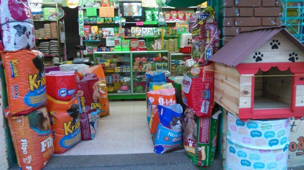 PET SHOP ACREDITADO Con consultorio medico y equipo completo de peluqueria