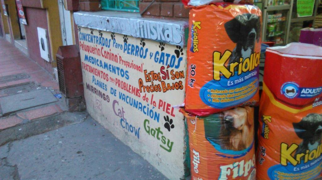 PET SHOP ACREDITADO Con consultorio medico y equipo completo de peluqueria