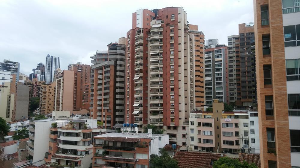 APARTAMENTO EN ARRIENDO EN CABECERA