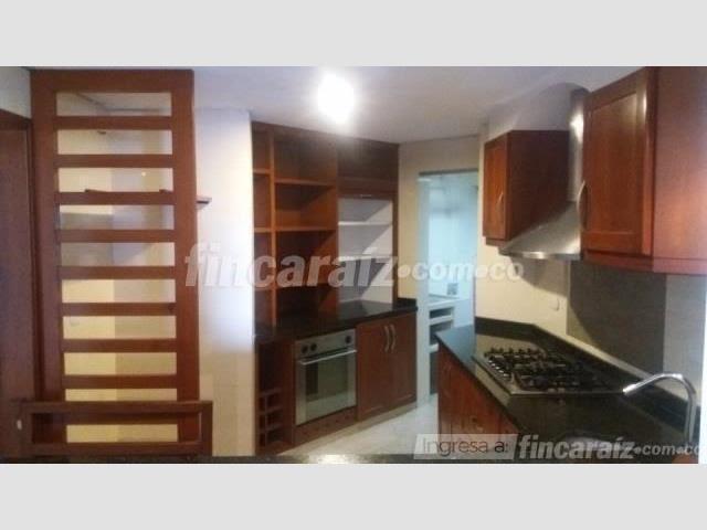 ARRIENDO APTO CABECERA