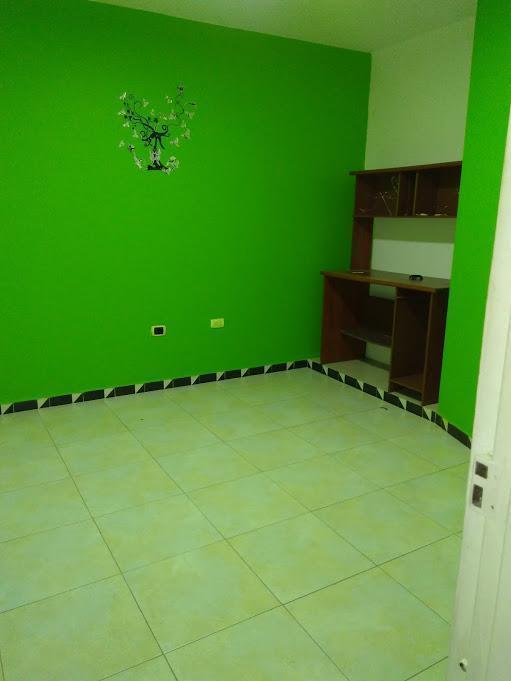 SE ARRIENDA HABITACIÓN