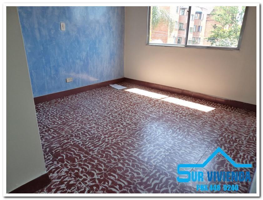 SE ARRIENDA APARTAMENTO EN