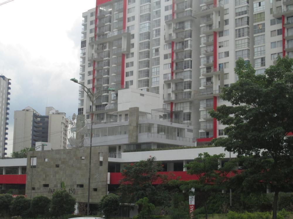APARTAMENTO EN ARRIENDO EN