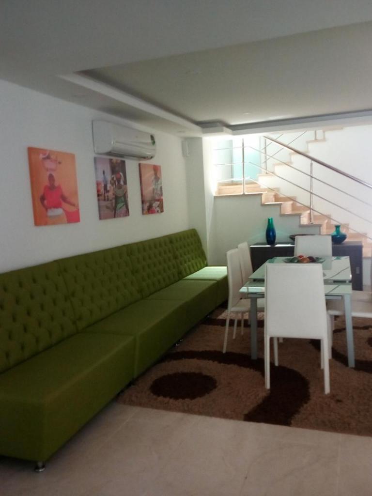 Cod. ABAYD3033 Casa En Arriendo En  Riomar