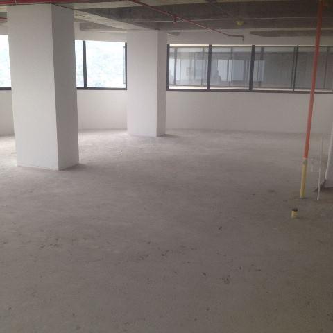 ARRIENDO DE OFICINAS EN AVENIDA SANTANDER   27914741